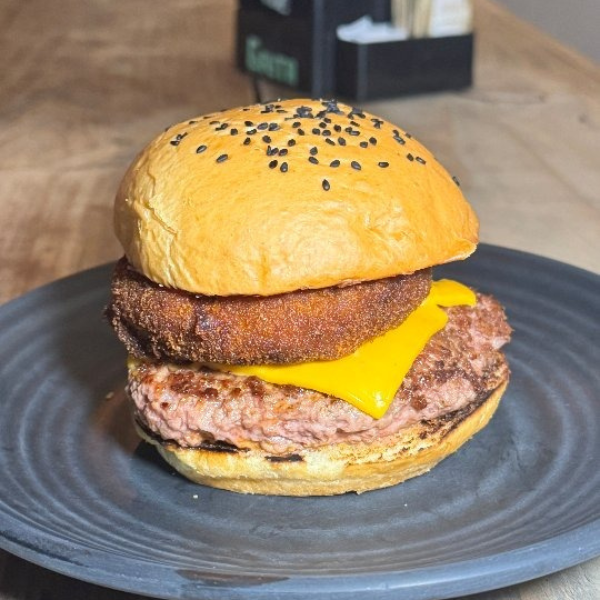 Hambúrguer Delivery em Juiz de Fora: Gruta | Foto: reprodução instagram/@vempragruta