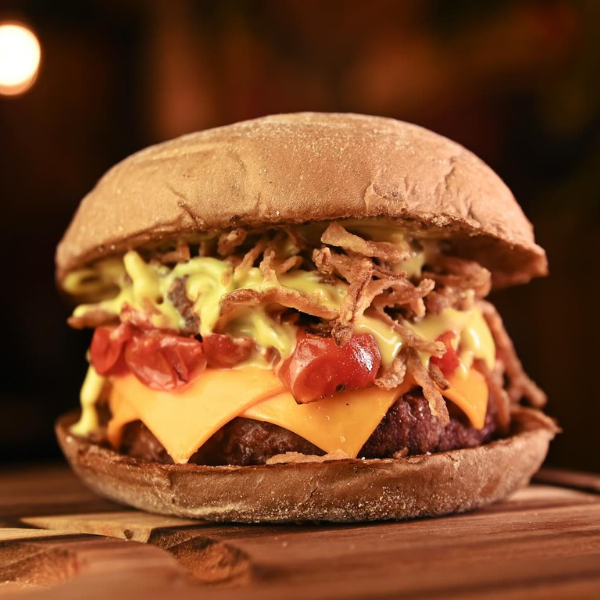 Hambúrguer Delivery em Juiz de Fora: Raffas na Brasa | Foto: reprodução instagram/@raffasnabrasa