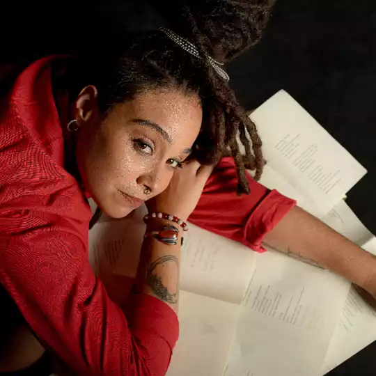 Laura Conceição lança álbum “Mulher Palavra”