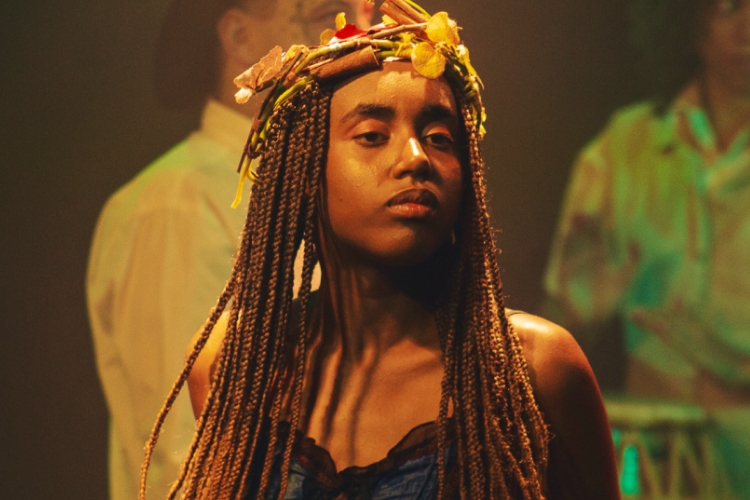 [TEATRO/CPDT] Assinado, Téo @ Teatro Paschoal Carlos Magno