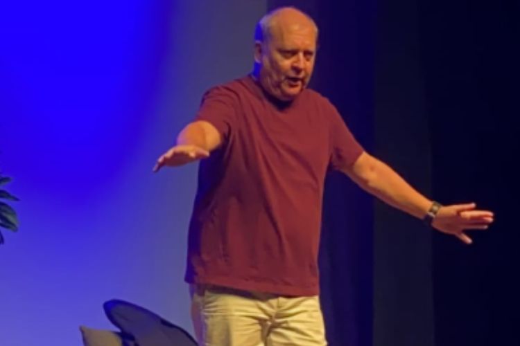 [TEATRO – CPTD] Mentiras que te contam @ Teatro Paschoal Carlos Magno