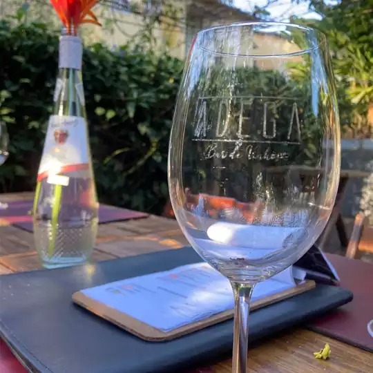 Agenda de Música ao vivo @ Adega Wine Bar