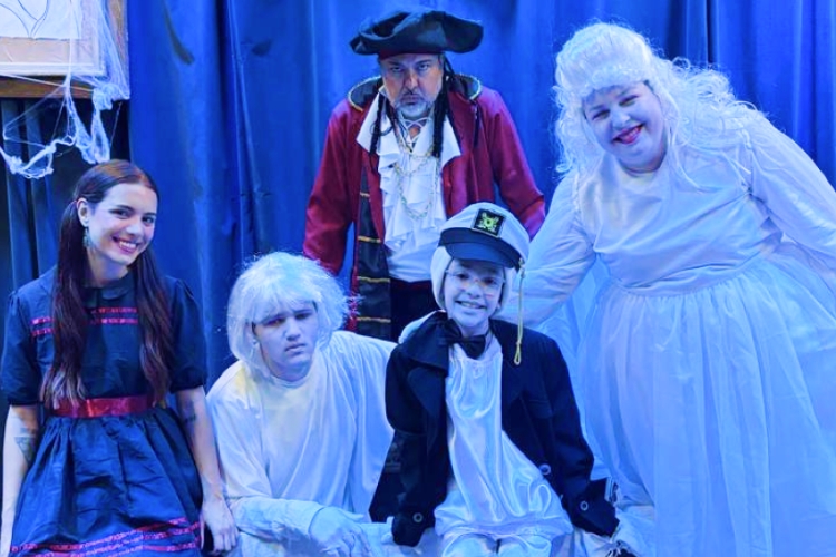 [TEATRO/CPTD] Pluft – O Fantasminha @ Teatro da Praça CEU e Teatro Paschoal Carlos Magno