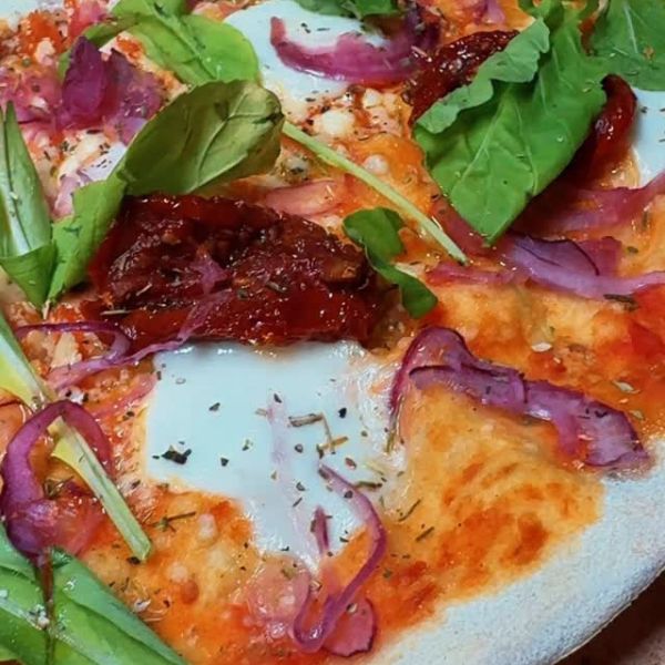 Pizzarias em Juiz de Fora com delivery: Carnalli's Forneria (Foto: reprodução Instagram)