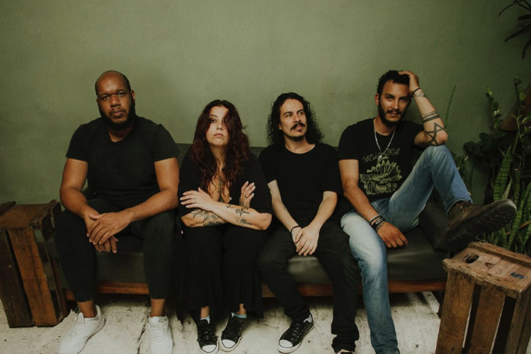 Anacrônica toca Pitty @ Cultural Bar