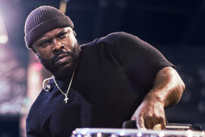 Última Roda de Samba do Ano com Nego Damoé em JF @ Tenda Music