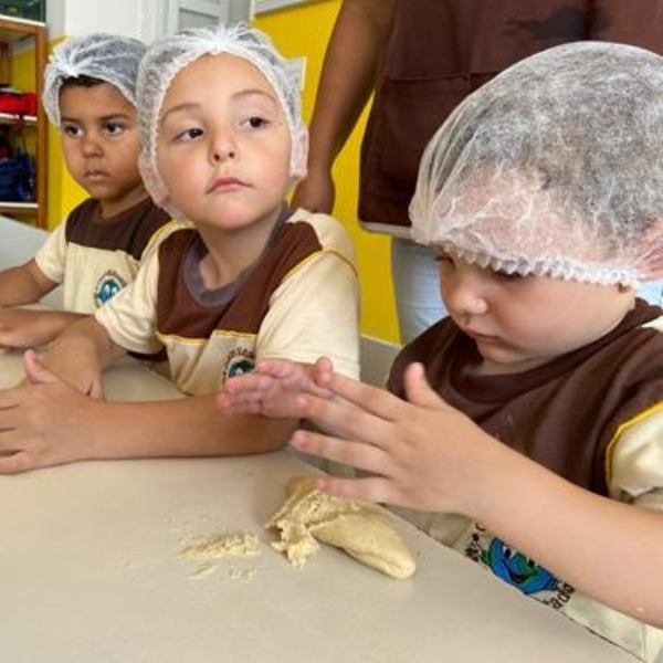 O Colégio Pirâmide trabalha no desenvolvimento dos alunos dentro e fora de sala.