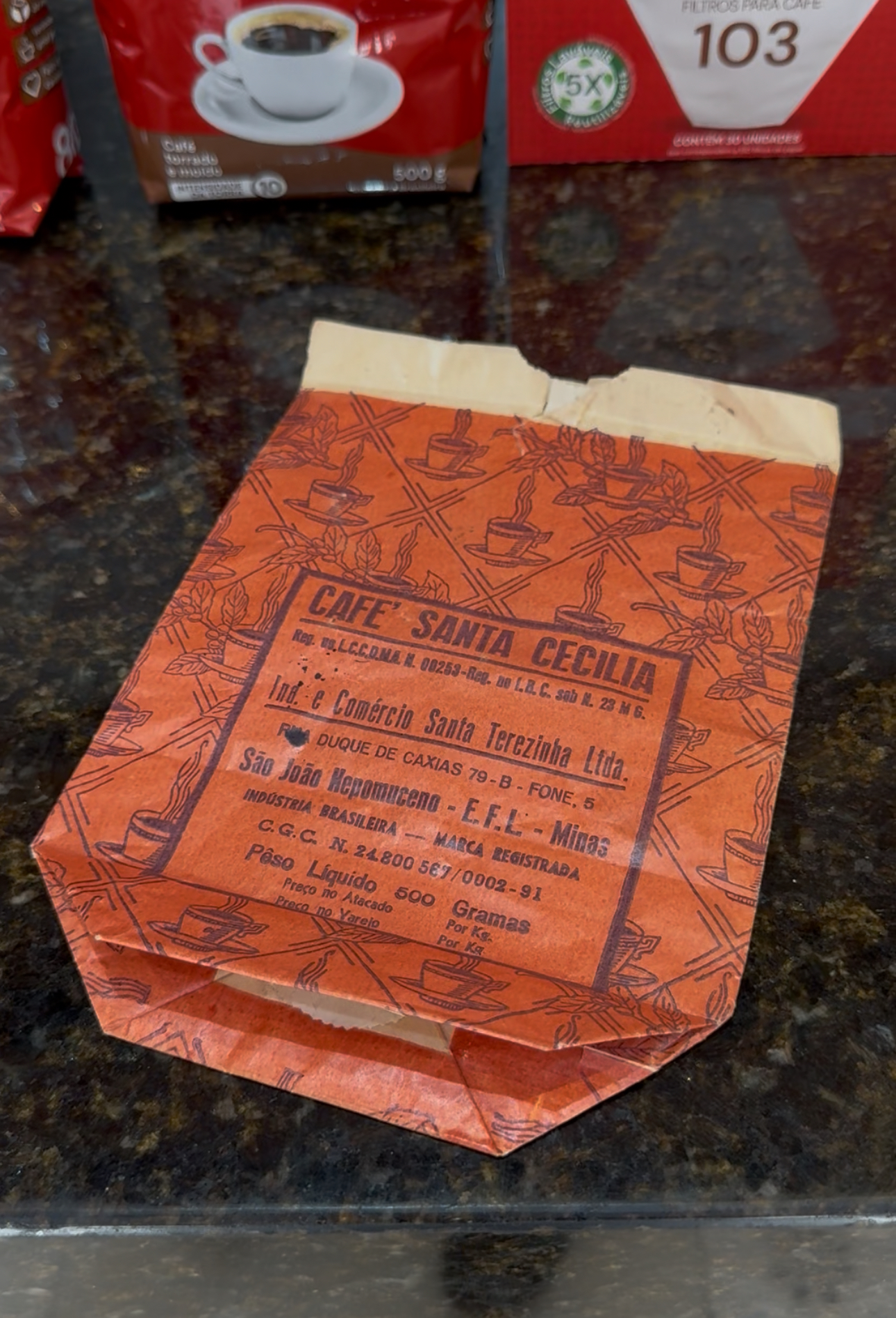 Café Santa Cecília possui anos de história (Foto: Iuri Fontana/Zine Cultural)