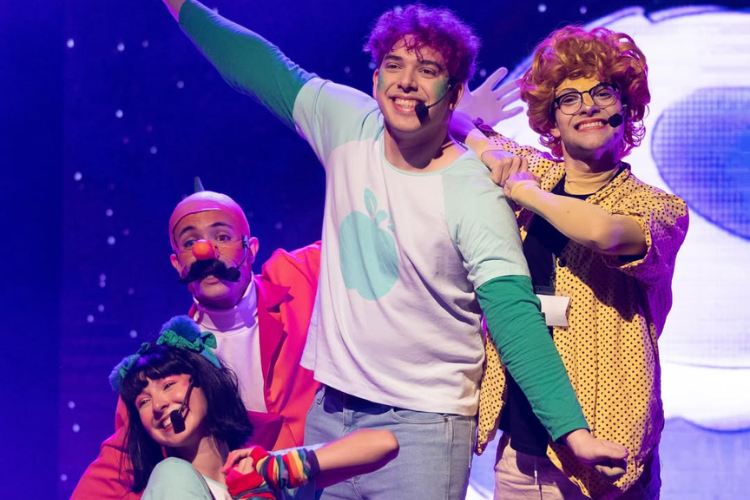 Mundo Torajo em Juiz de Fora @ Cine-Theatro Central