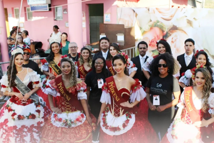 Festival de Morangos, Rosas e Flores @ Alfredo Vasconcelos
